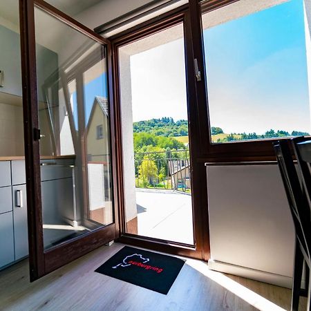 North Loop Rooms Adenau Kültér fotó