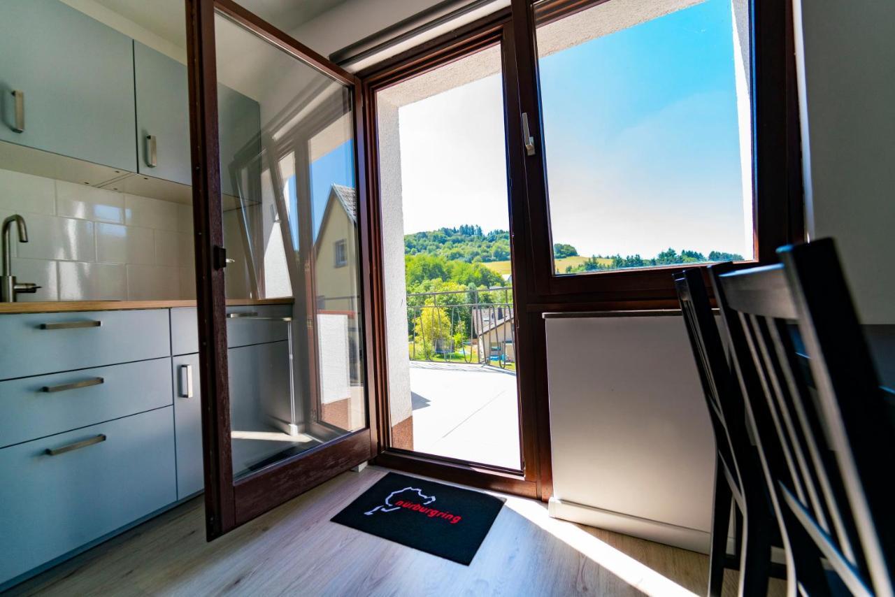 North Loop Rooms Adenau Kültér fotó