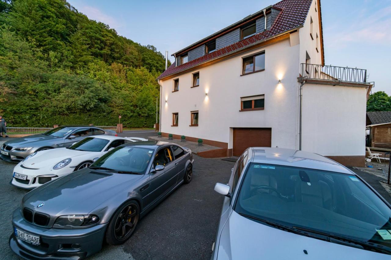 North Loop Rooms Adenau Kültér fotó